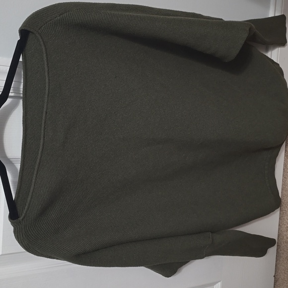 Green casual batwing sweater - Picture 4 of 7